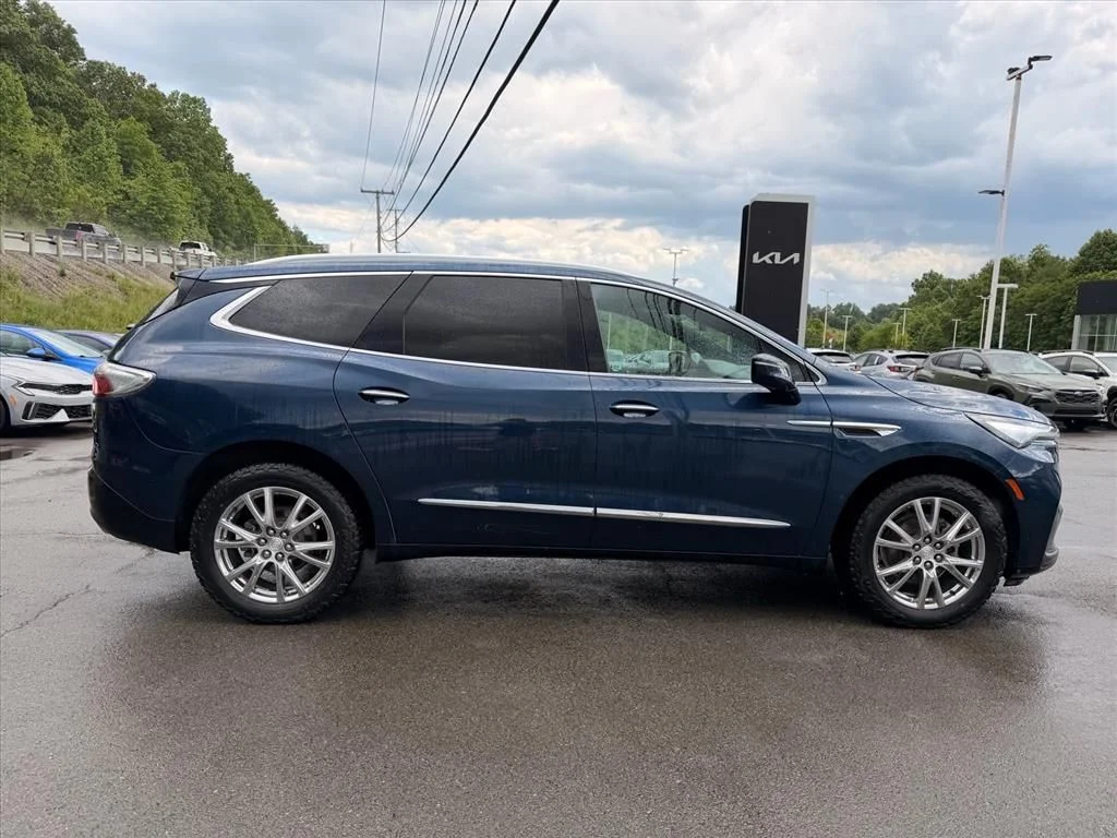Used 2022 Blue Buick Essence image 16