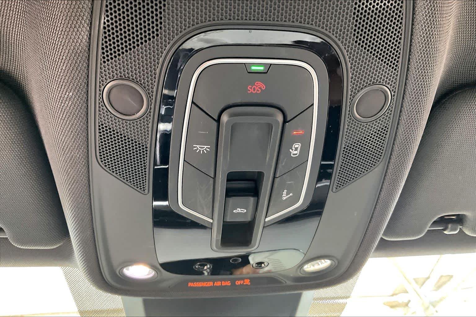 Used 2019 WHITE Audi Premium Plus image 31