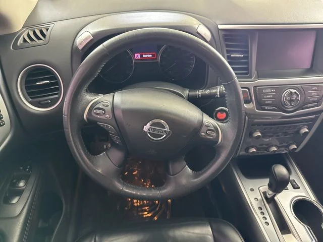 Used 2017 Blue Nissan SL image 28