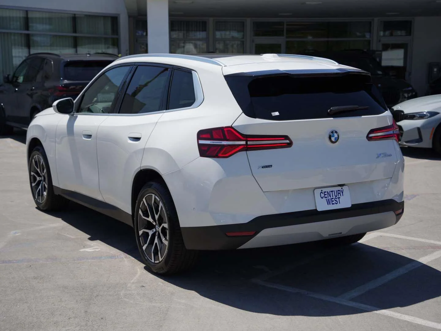 New 2026 Alpine White BMW 30 xDrive image 3