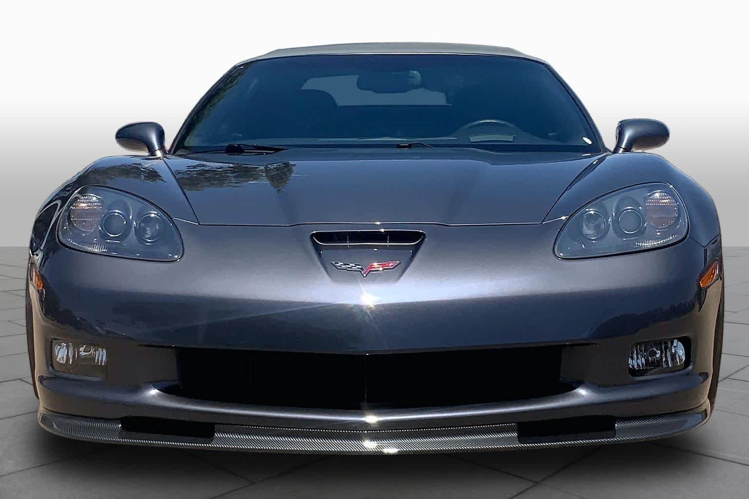 Used 2011 Cyber Gray Metallic Chevrolet Z16 Grand Sport w/3LT image 3