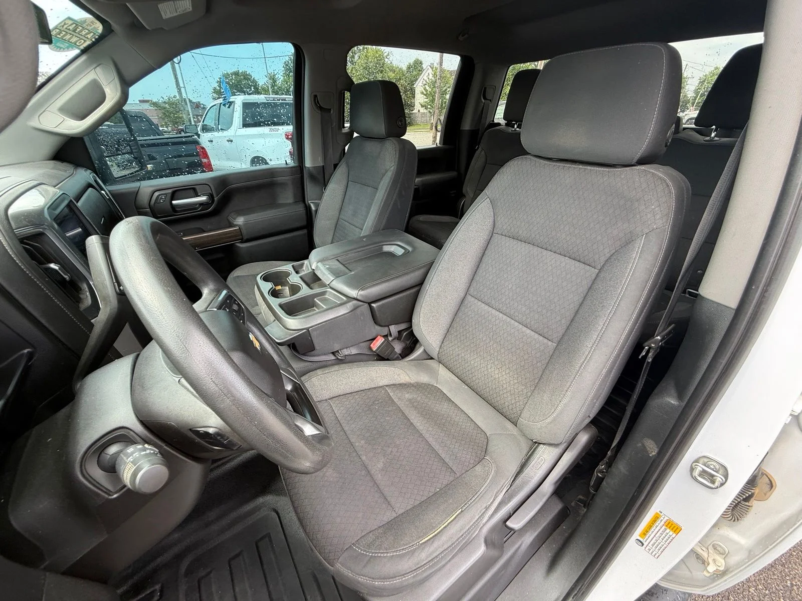 Used 2020 White Chevrolet LT image 12