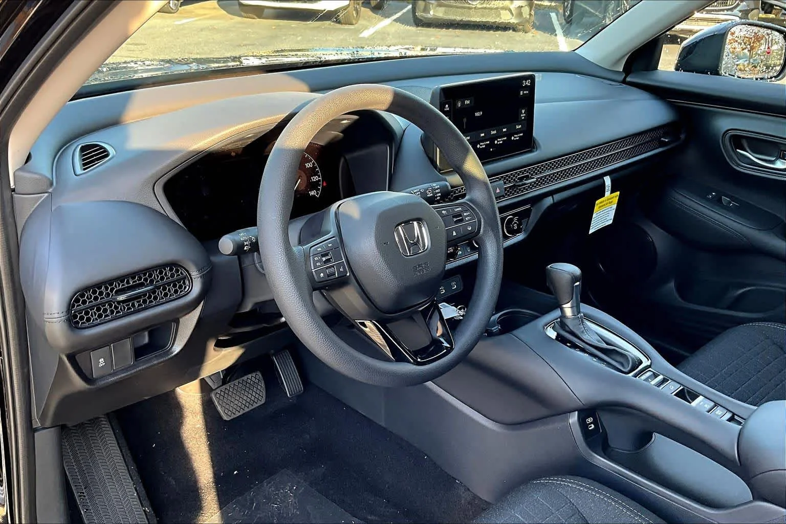 2026 Honda HR-V LX - Photo 10
