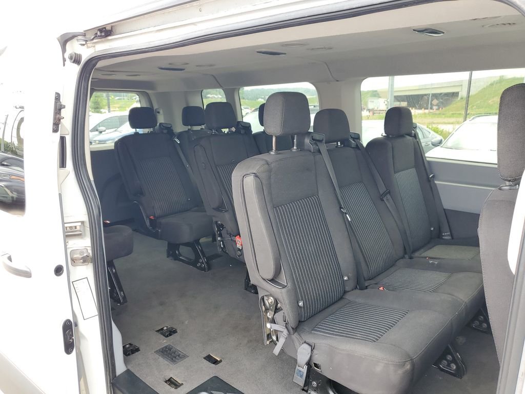 Used 2017 White Ford XLT image 11