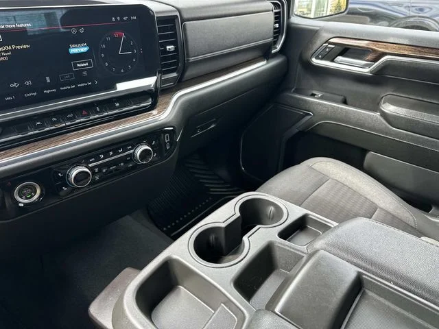 Used 2023 Black GMC Elevation image 31