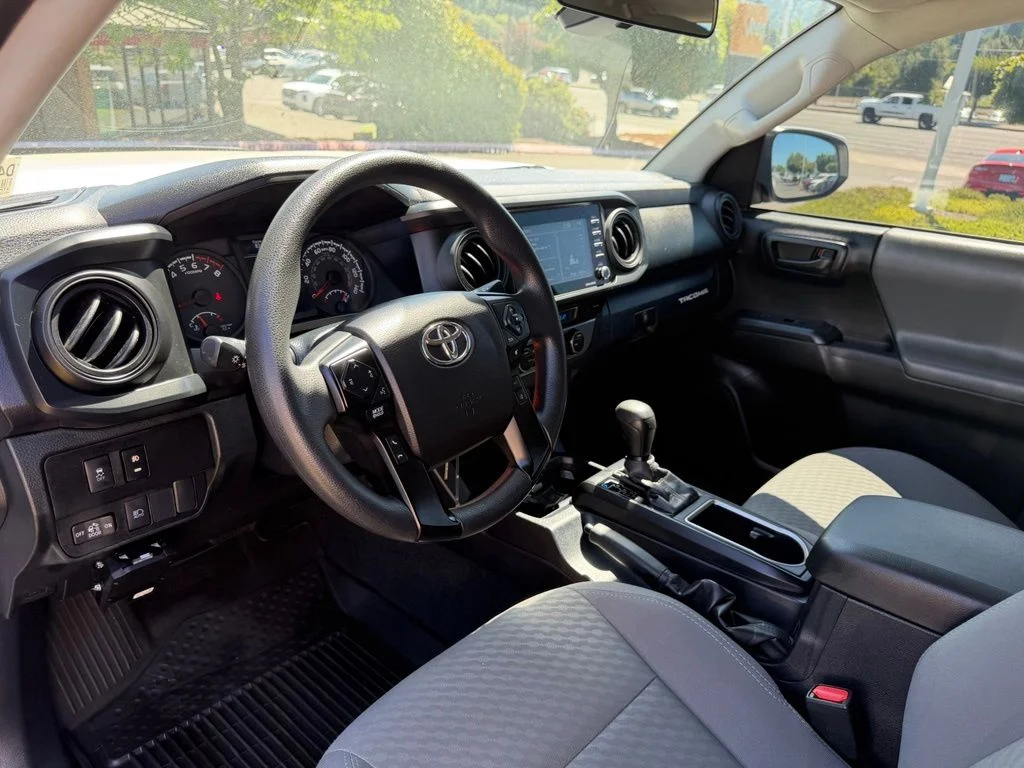 Used 2022 White Toyota SR image 15