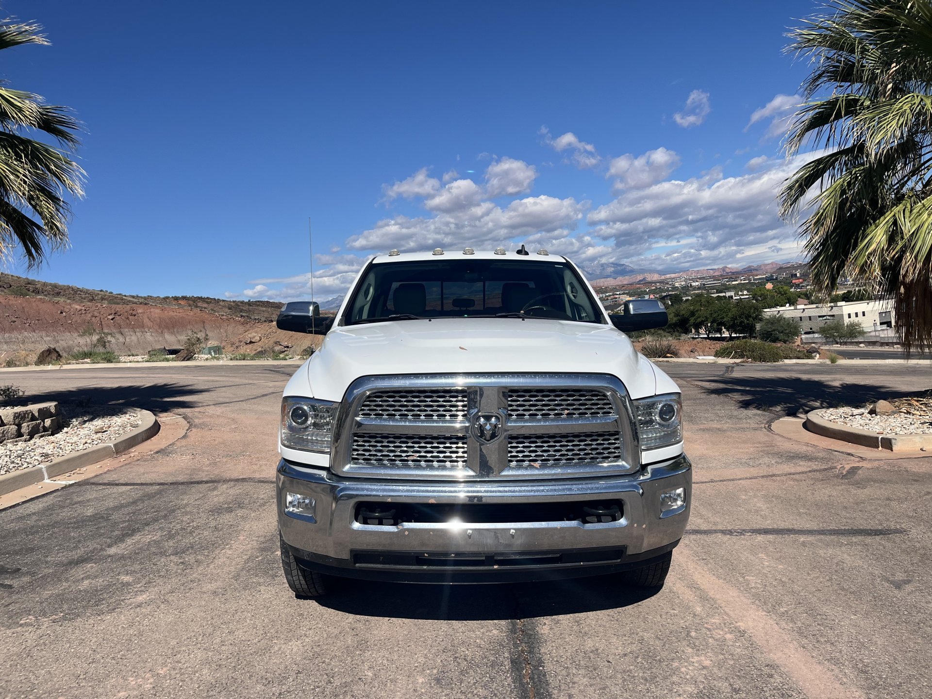 Used 2014 Bright White Clearcoat Ram Laramie image 9