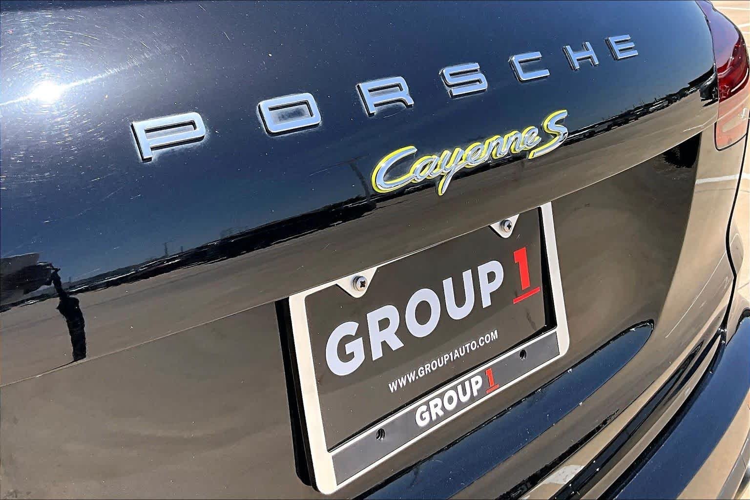 Used 2016 Black Porsche S E-Hybrid image 28