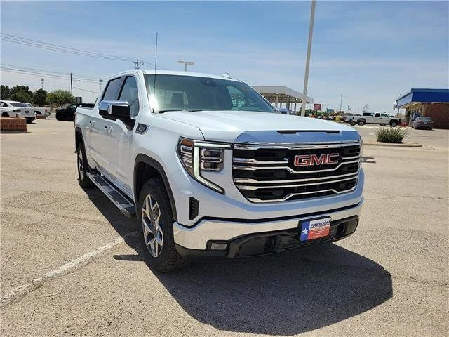 Used 2026 Glacier White Tricoat GMC SLT image 7