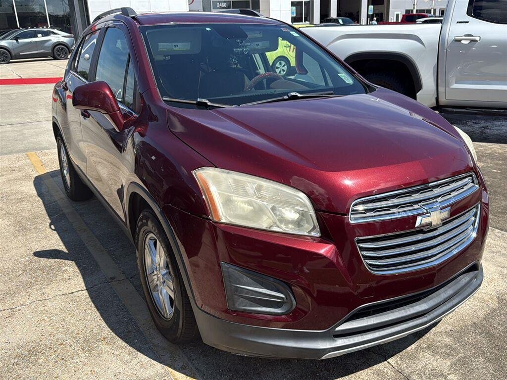 Used 2016 Crimson Metallic Chevrolet LT image 2