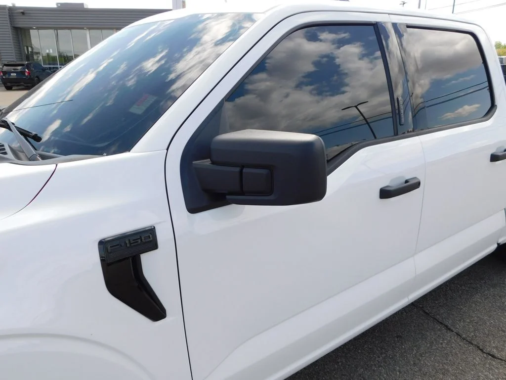 Used 2023 Oxford White Ford XLT image 17