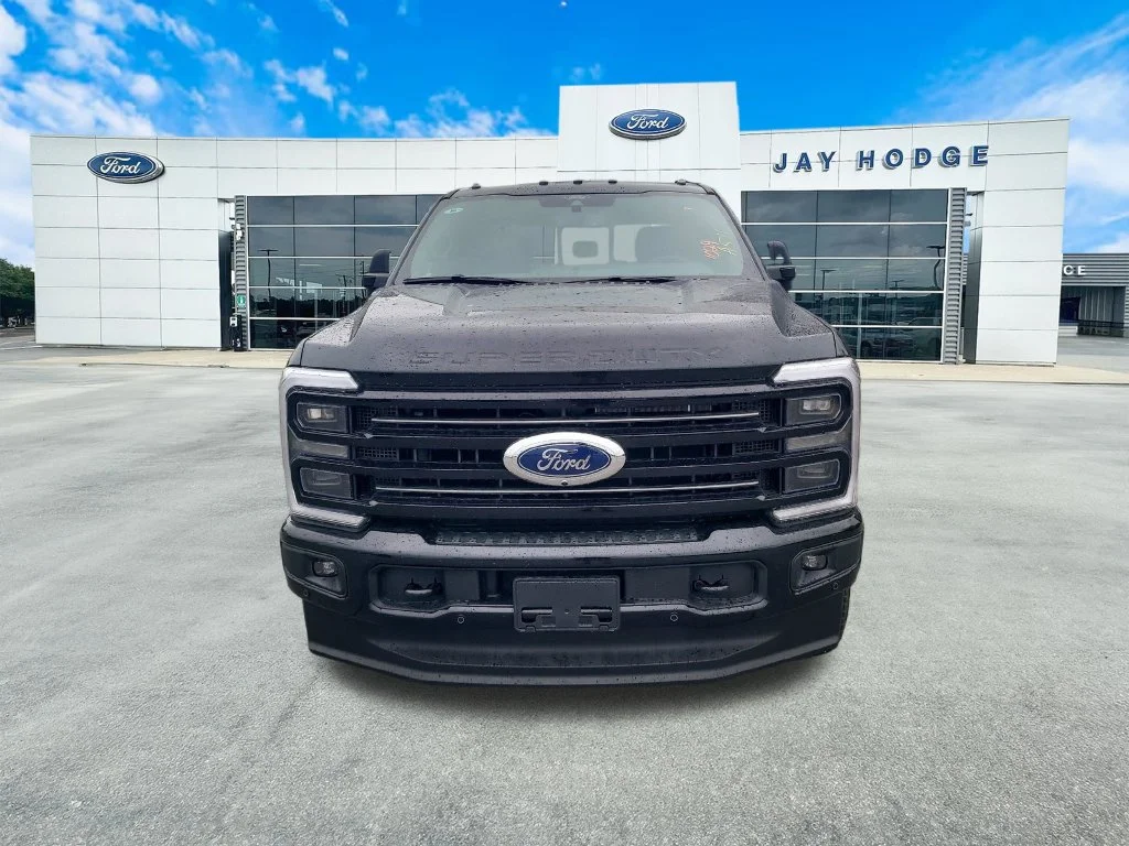 2026 Ford F-250 Super Duty Platinum - Photo 11