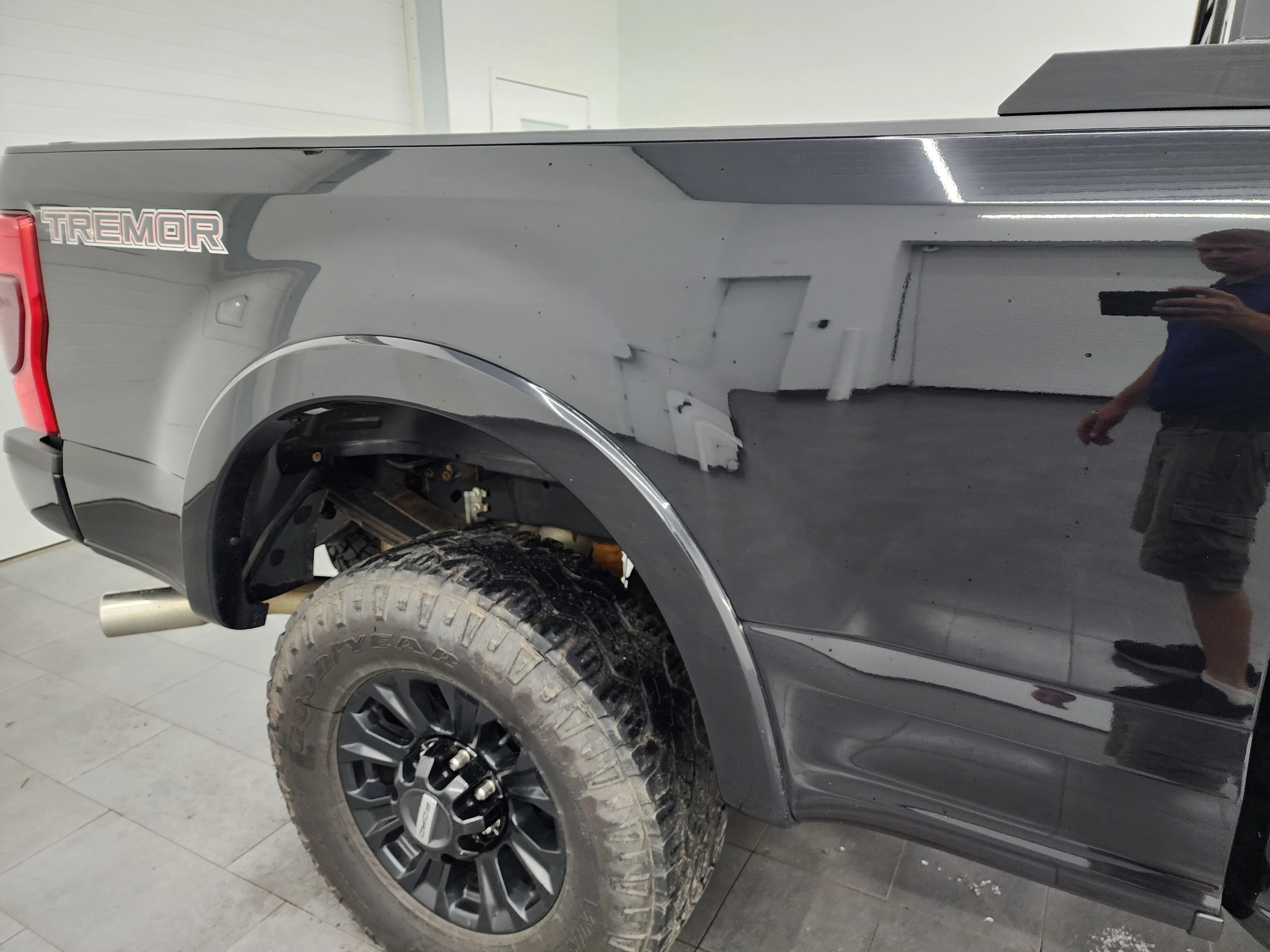 Used 2022 Agate Black Metallic Ford Lariat image 27