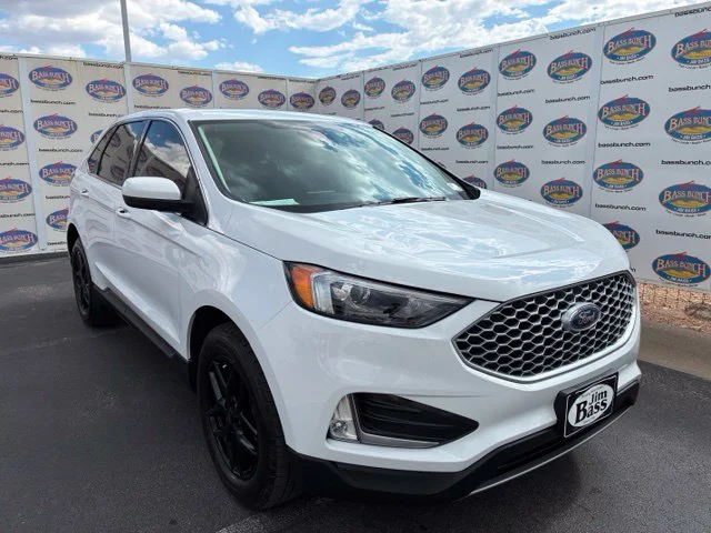 Used 2024 Oxford White Ford SEL image 2