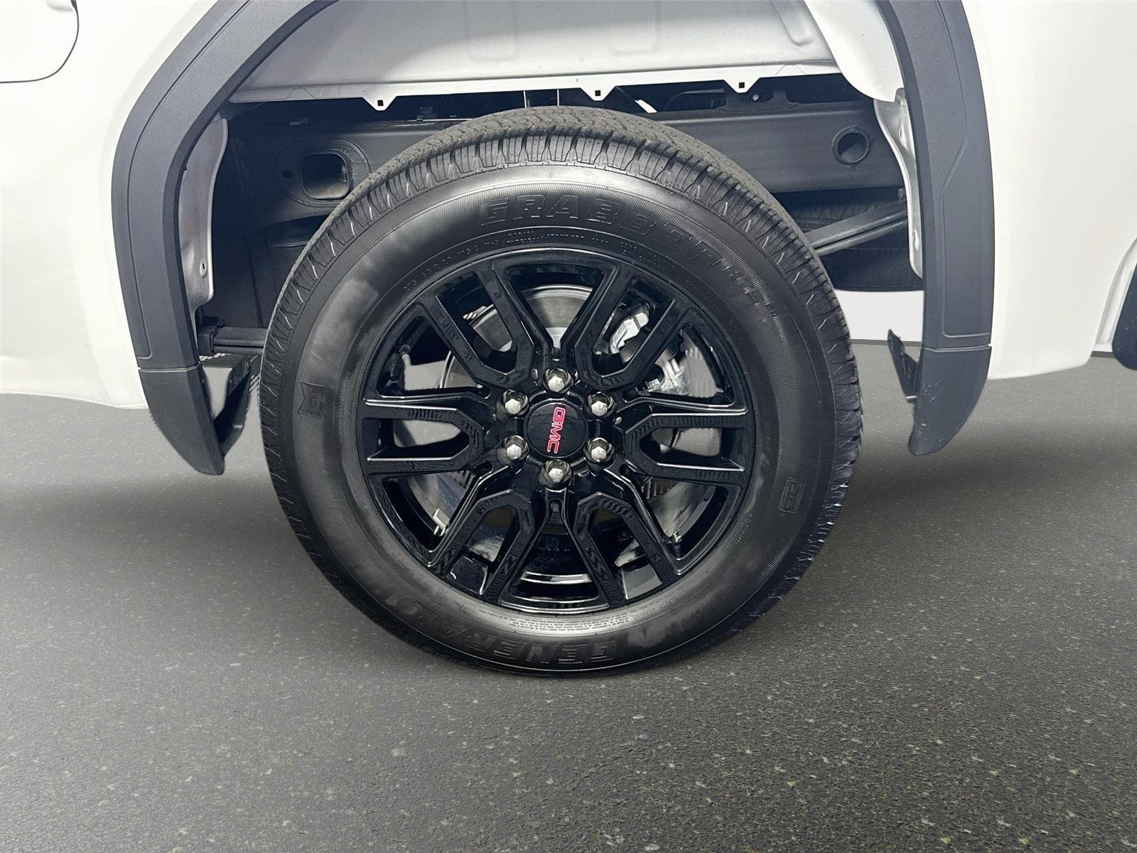 Used 2026 Summit White GMC Elevation image 30