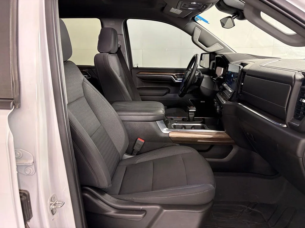 Used 2023 White Chevrolet RST image 42