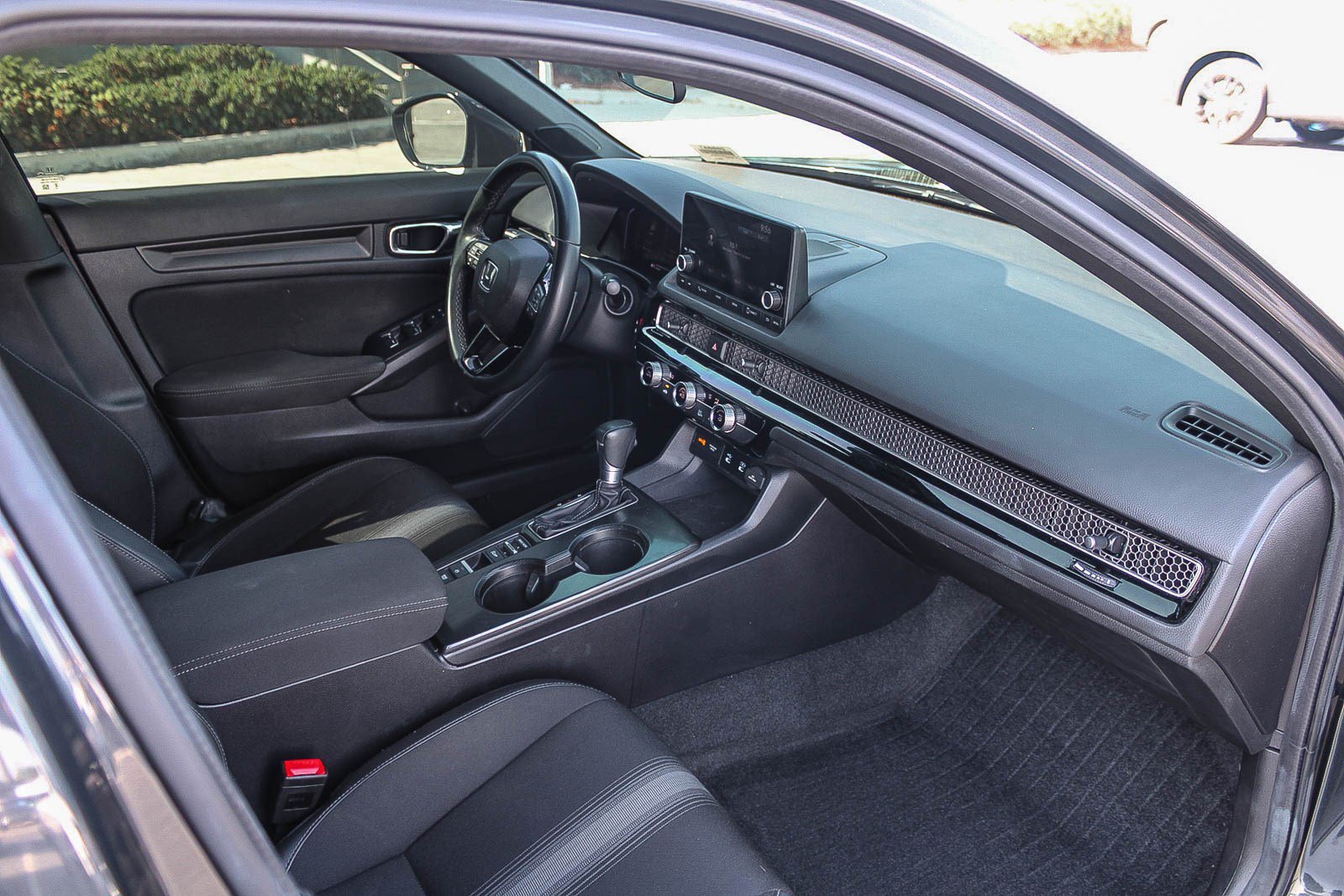 Certified Used 2025 Meteorite Gray Metallic Honda Sport image 17