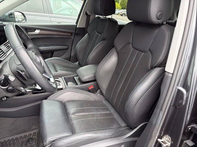 Used 2021 Black Audi 45 Prestige image 5
