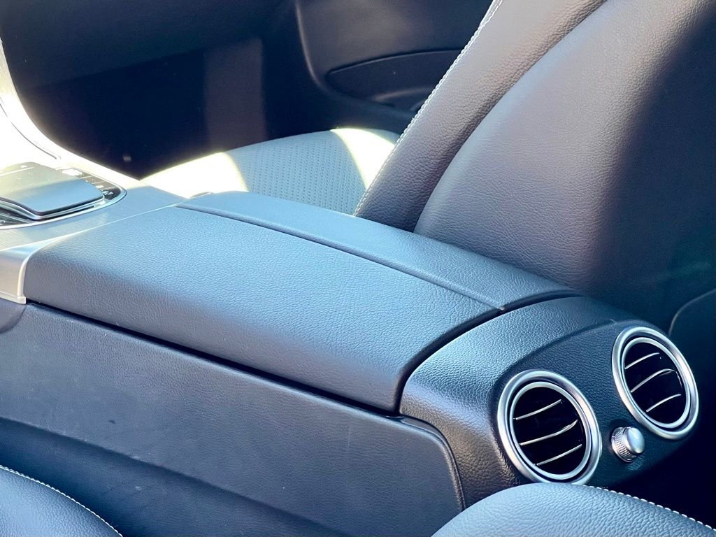 Certified Used 2022 Black Mercedes-Benz GLC 300 image 25