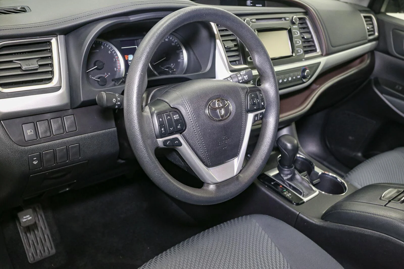 Used 2019 Predawn Gray Mica Toyota LE image 22