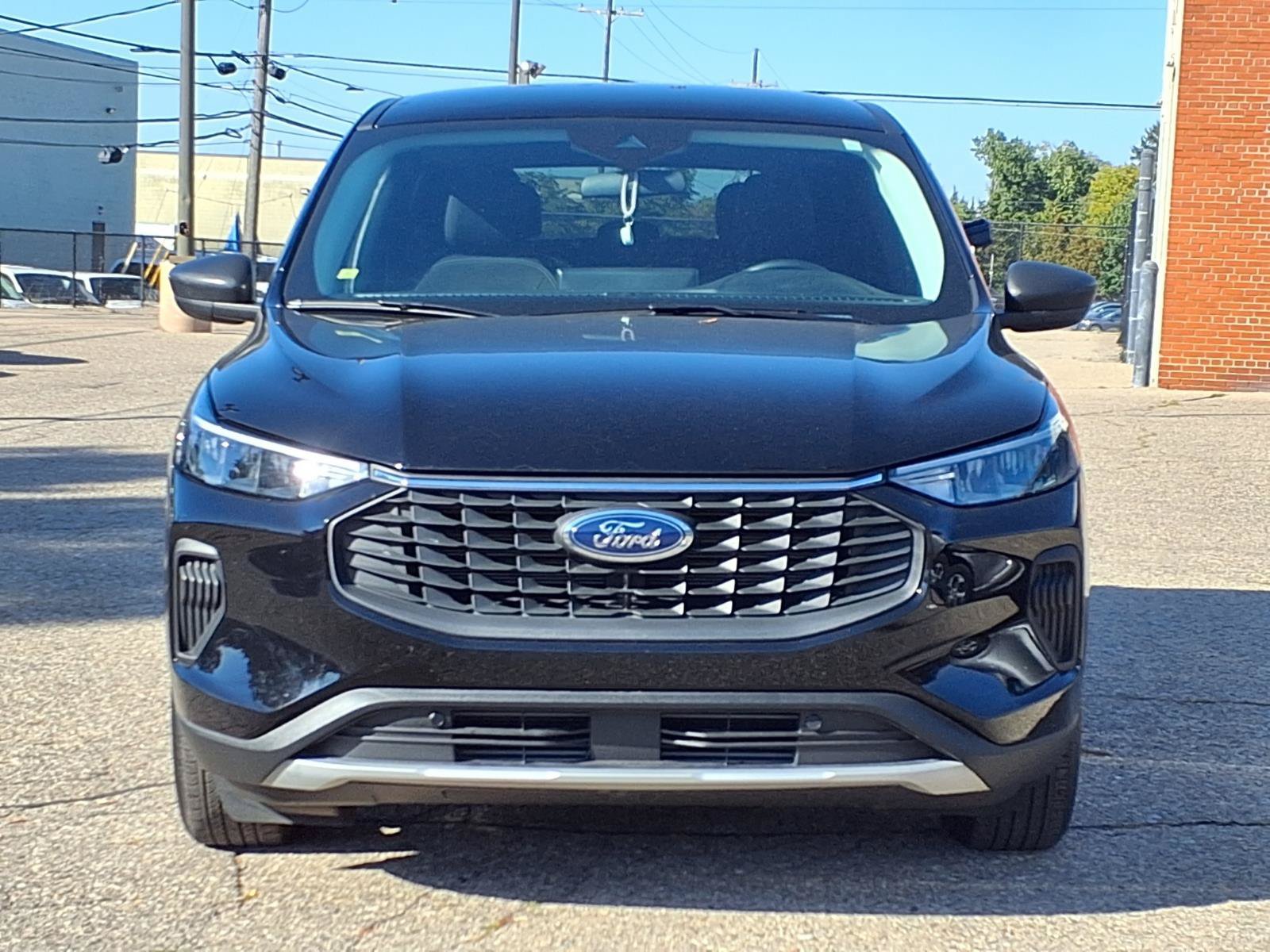 Certified Used 2024 Agate Black Metallic Ford Active image 25