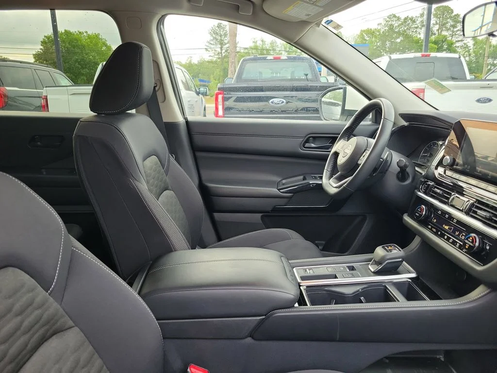 Used 2024 Pearl White Tri-Coat Nissan SV image 37