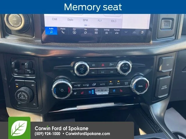 Used 2025  Ford Lariat image 10