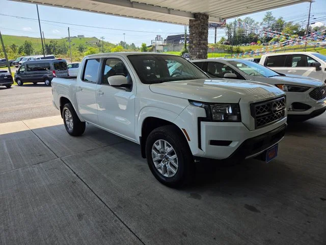 Used 2023 Glacier White Nissan SV image 2