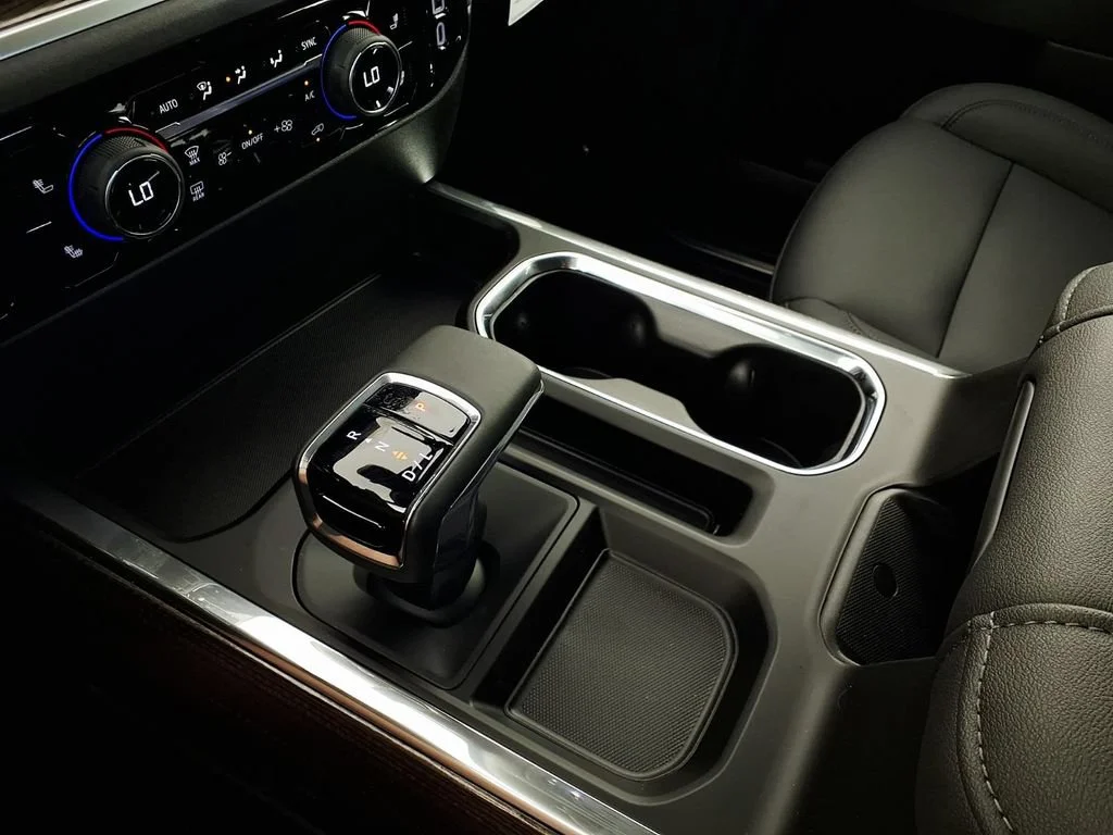 New 2026 Summit White Chevrolet LT image 20
