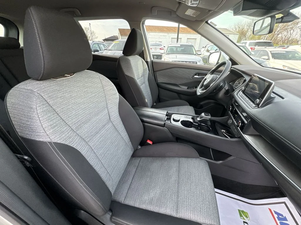 Used 2023 Silver Nissan SV image 23