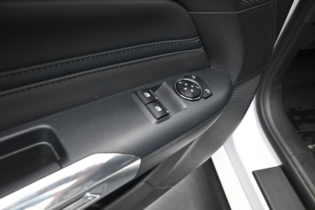Used 2025 White Ford GT Premium image 13