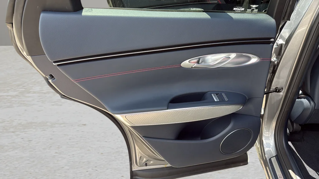 2025 GENESIS GV70 Sport - Photo 14