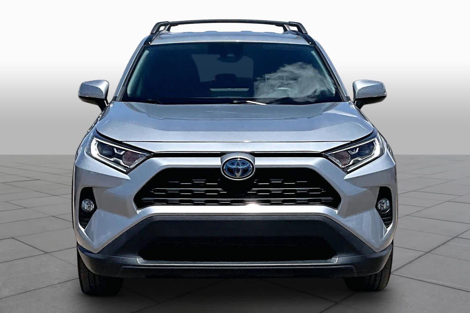 Used 2020 Silver Sky Metallic Toyota Hybrid XLE image 3