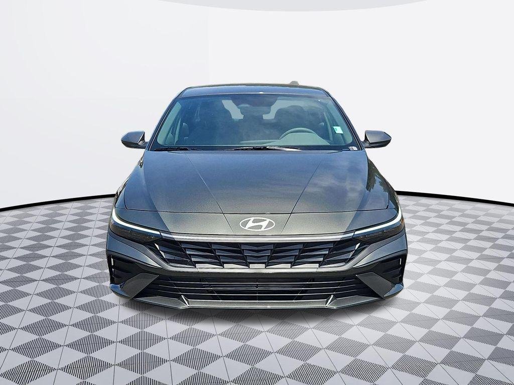 New 2026 Gray Hyundai SE image 9