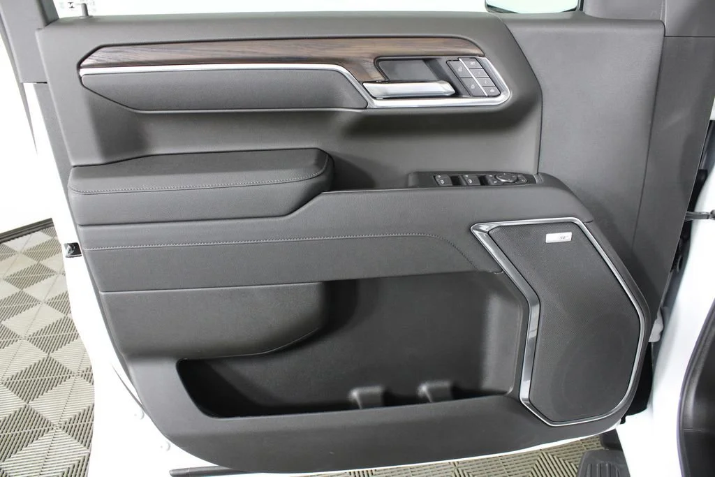 2026 GMC Sierra 1500 SLT - Photo 11