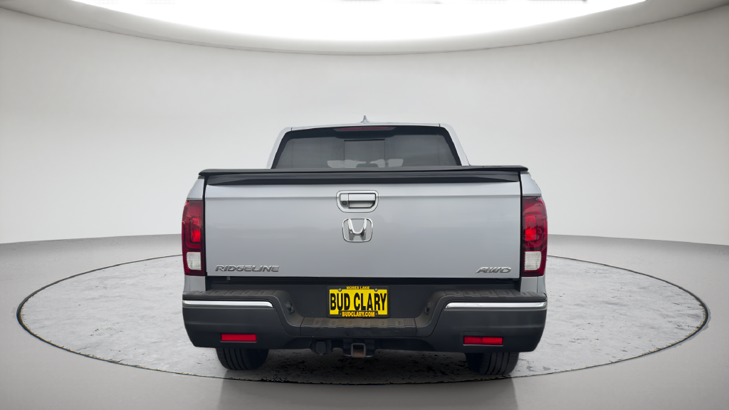 Used 2019 Silver Honda RTL-T image 8