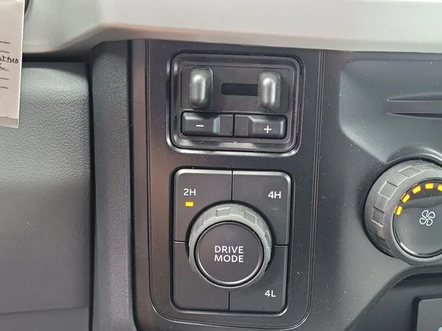 New 2026 Oxford White Ford XL image 26