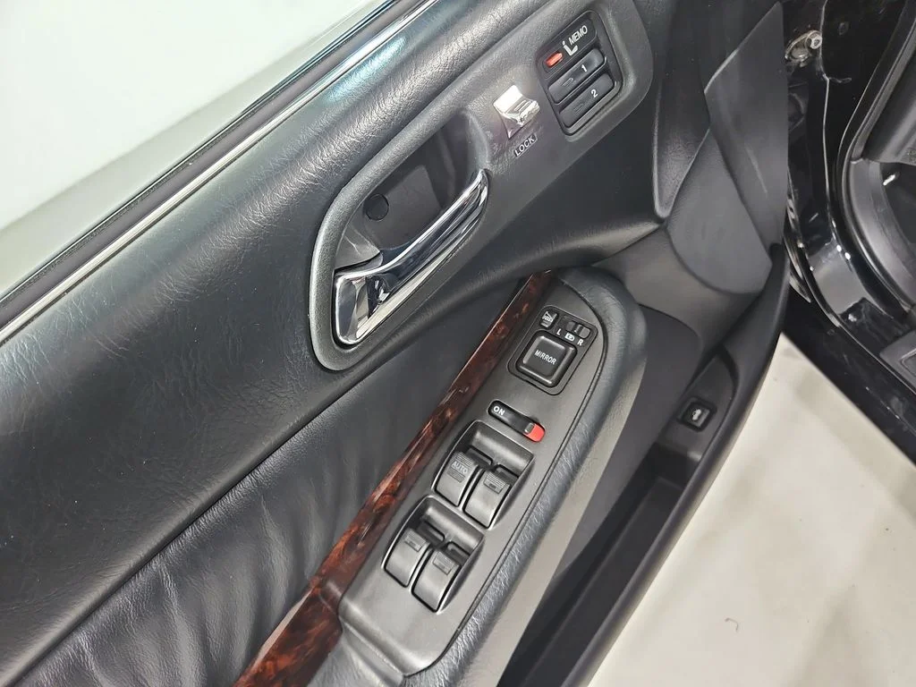 Used 2003 Gray Acura 3.2 image 11
