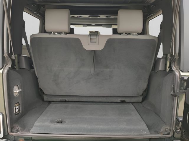Used 2008 Green Jeep X image 26