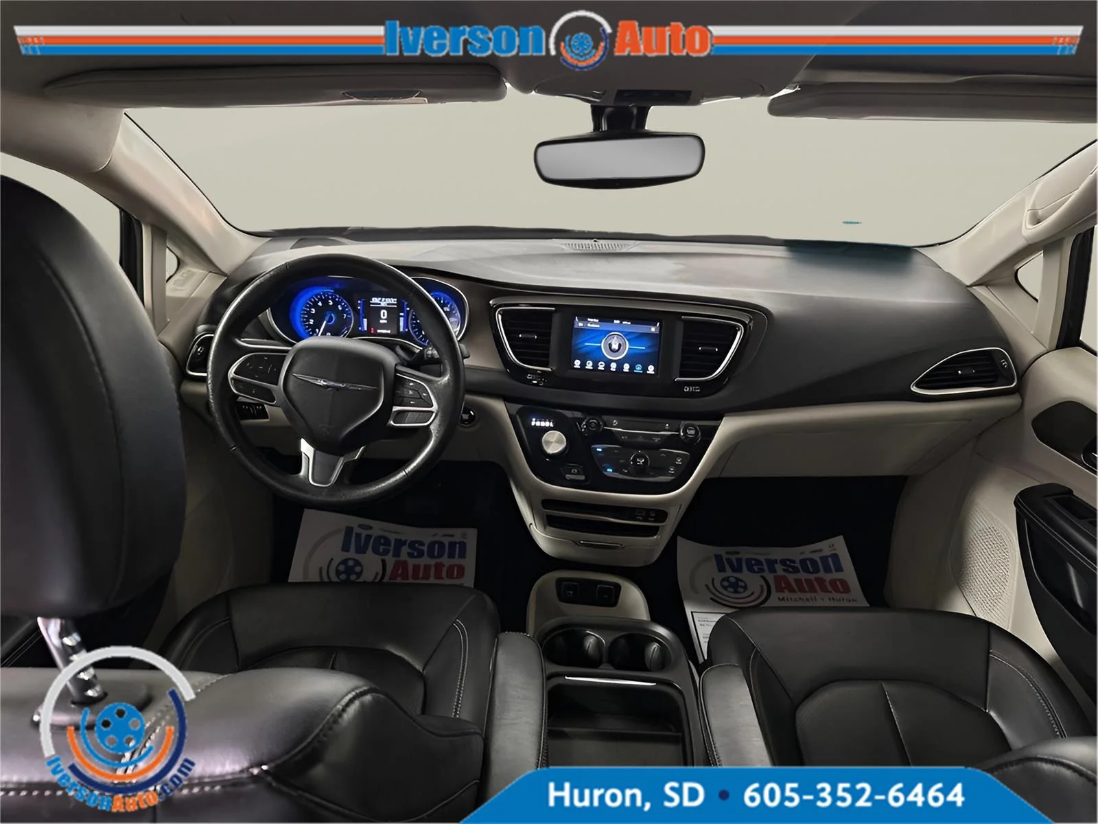 Used 2020 Brilliant Black Crystal Pearlcoat Chrysler LXI image 30