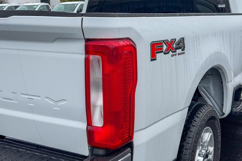 New 2026 Oxford White Ford F-250® XLT image 10