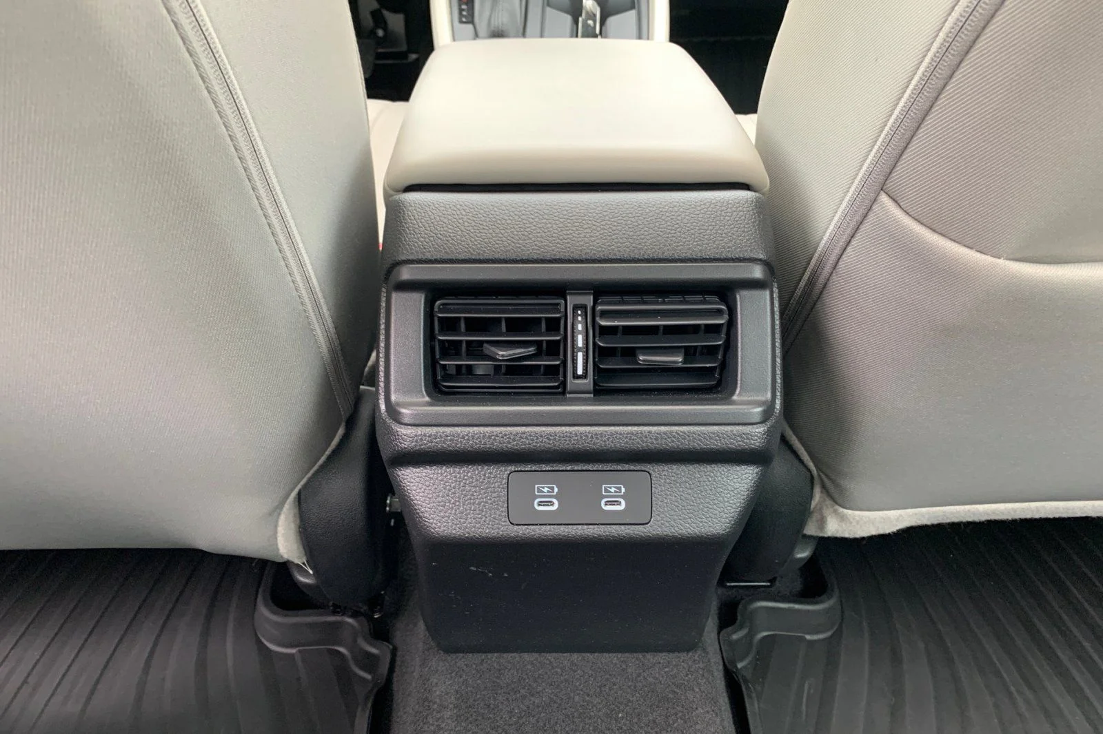 Used 2025 Gray Honda SE image 15
