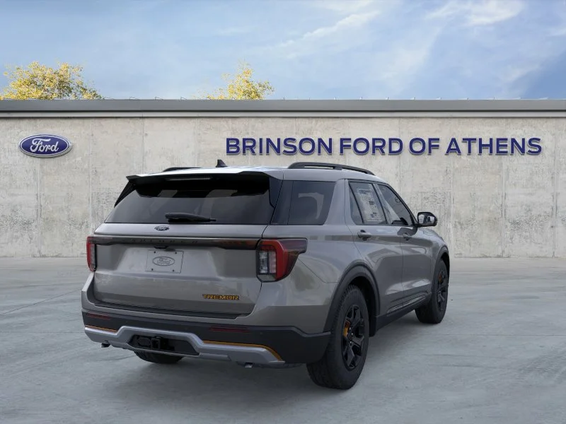 New 2026 Carbonized Gray Metallic Ford Tremor® image 31