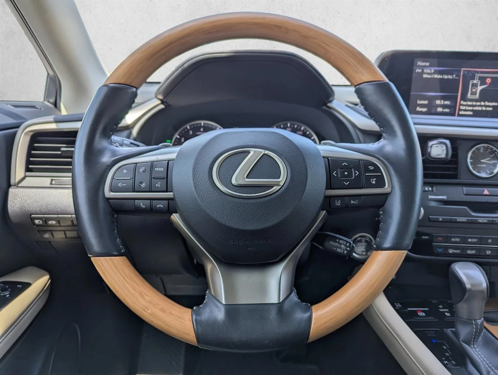 Used 2022 Atomic Silver Lexus RX 350 image 15