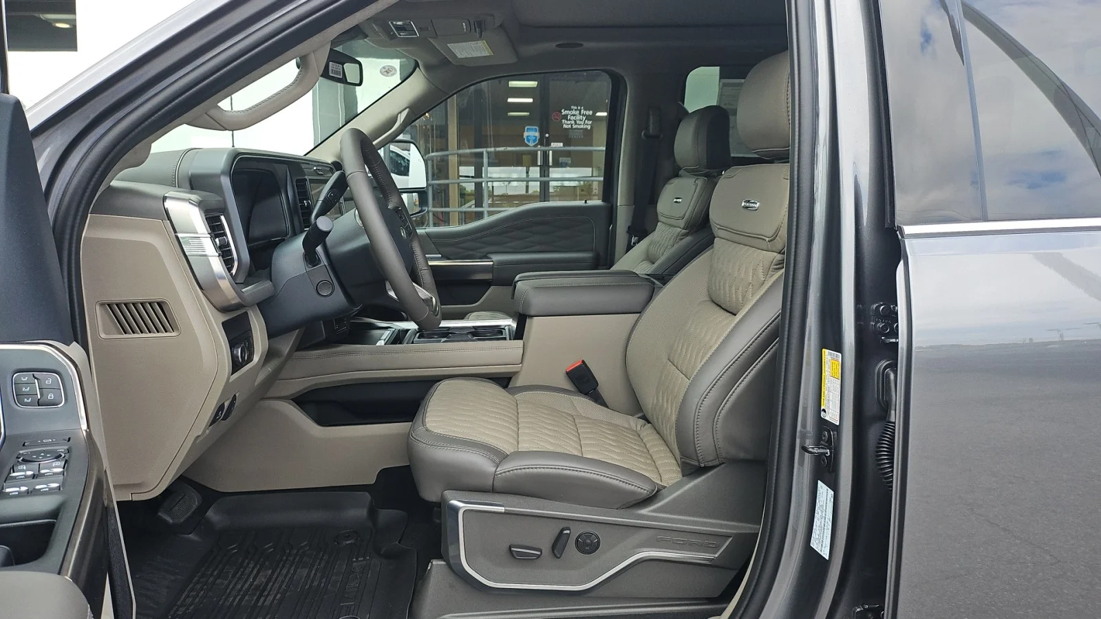 New 2026 Carbonized Gray Metallic Ford Platinum 4WD image 7