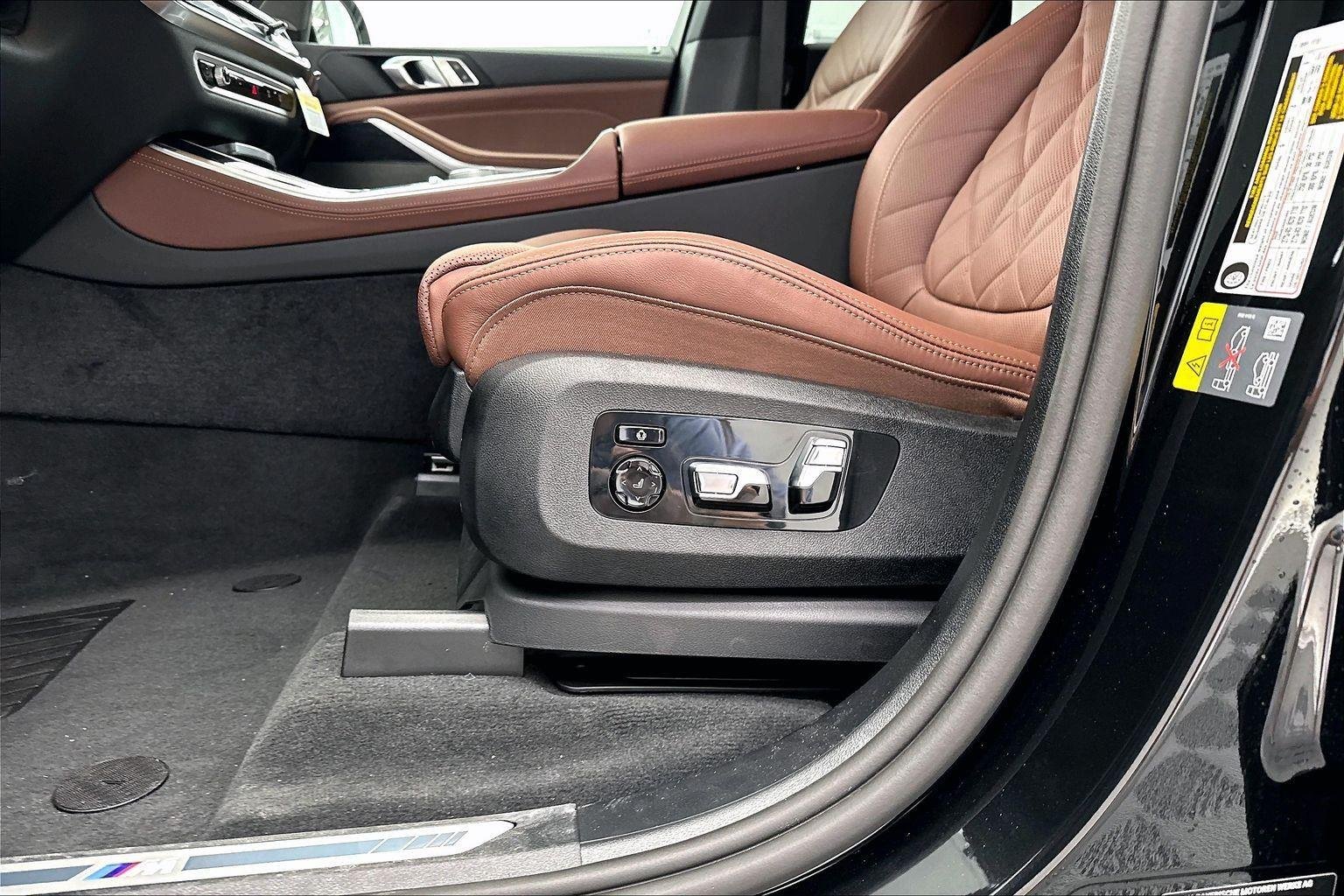New 2026 Black Sapphire Metallic BMW xDrive50e image 25