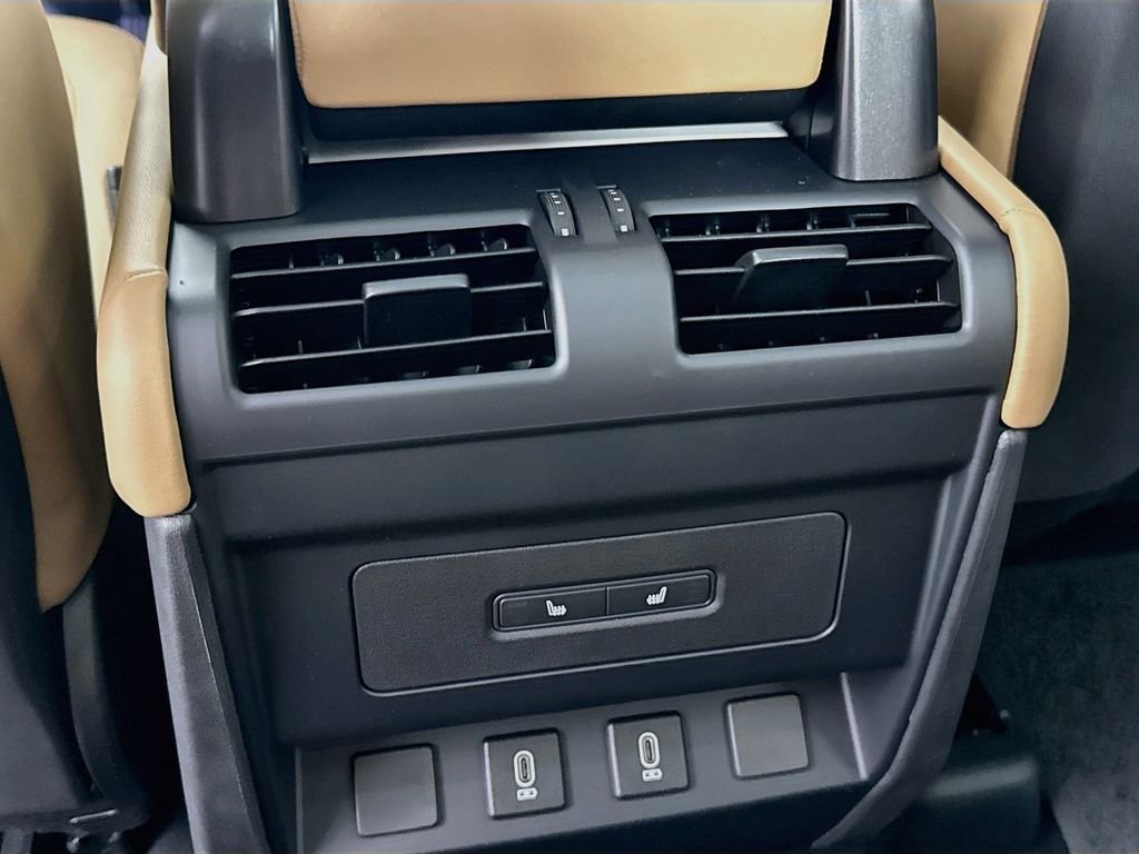 New 2026 Fuji White LAND ROVER S image 27