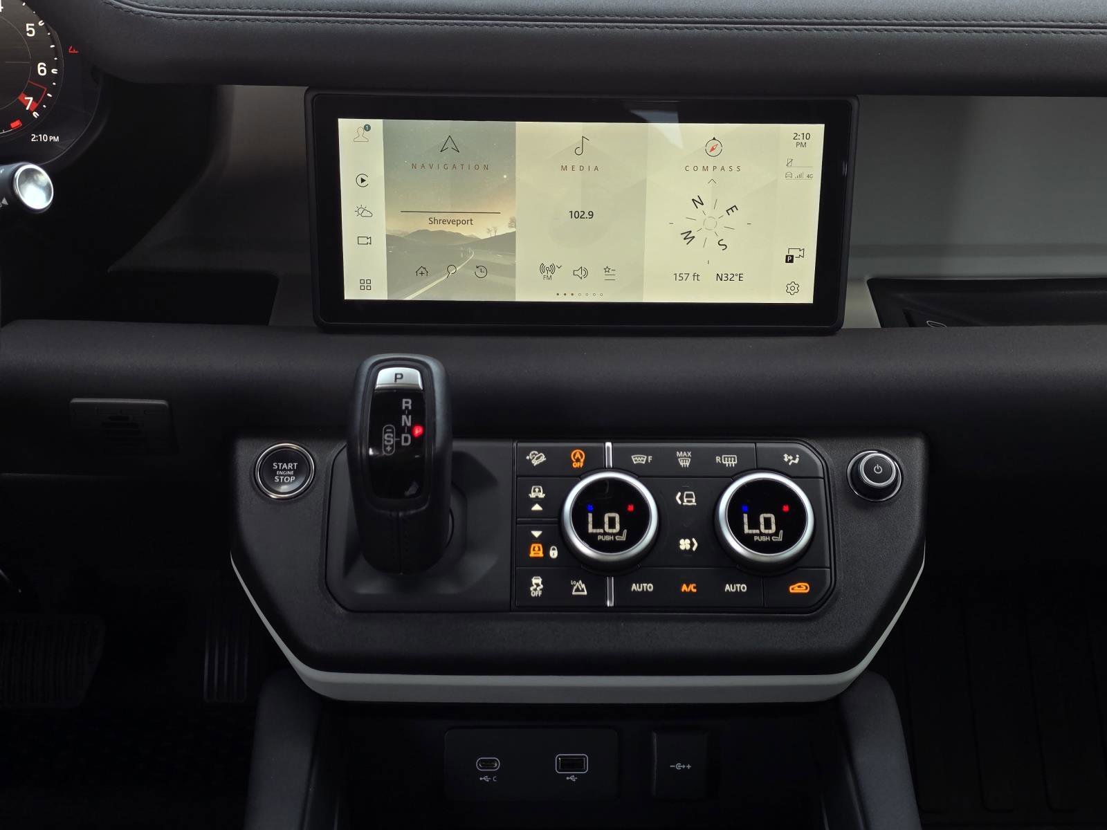 Used 2023 Fuji White Land Rover SE image 36