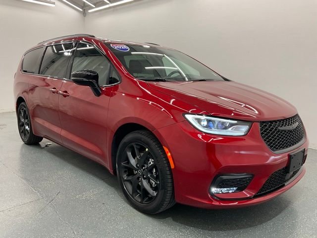 2026 Chrysler Pacifica Select - Photo 8