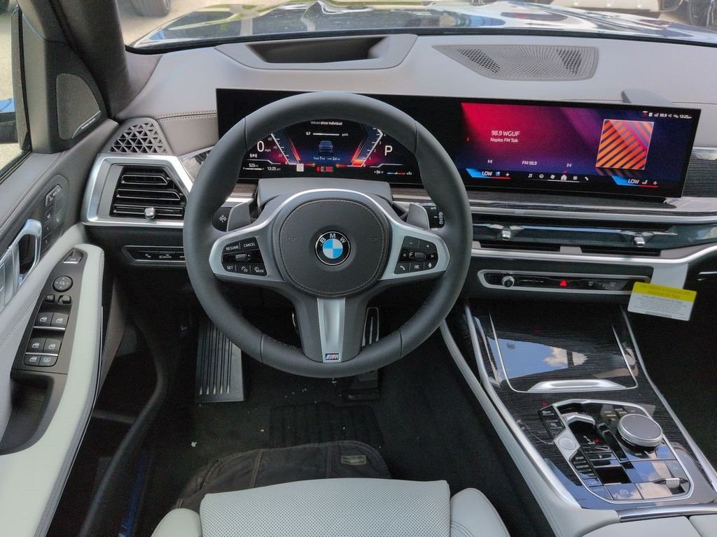 New 2027 Tanzanite Blue II Metallic BMW xDrive40i image 16